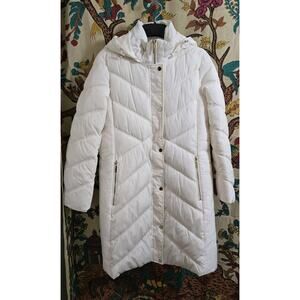 NWT Liz Claiborne Puffer Coat Crema Gold Zipper Detail, Detachable Hood $200